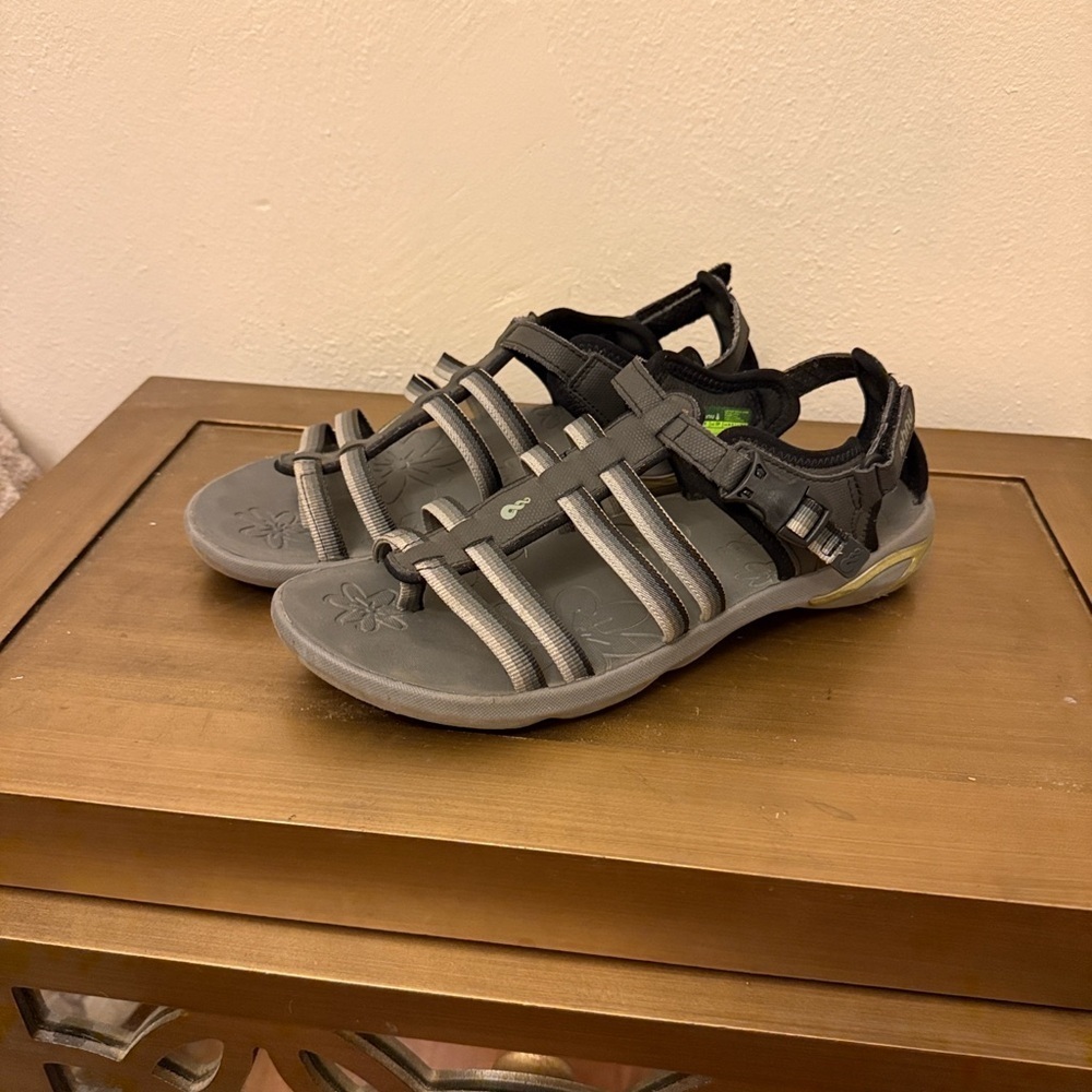 Ahnu Kids Black and Gray Sandals